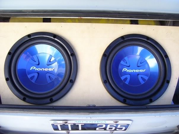 Mi ex Berlina 74 Woofers2