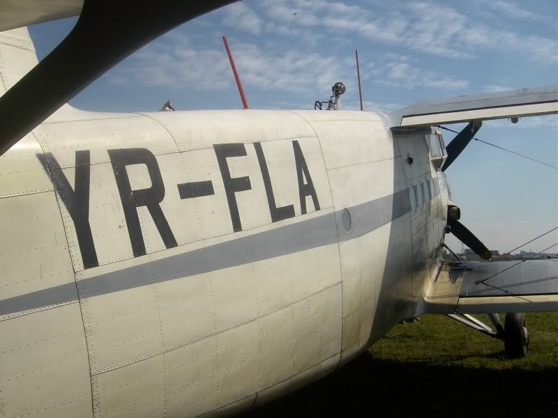 Antonov An-2 - Pagina 11 AN-2_2006_46_YR-FLA