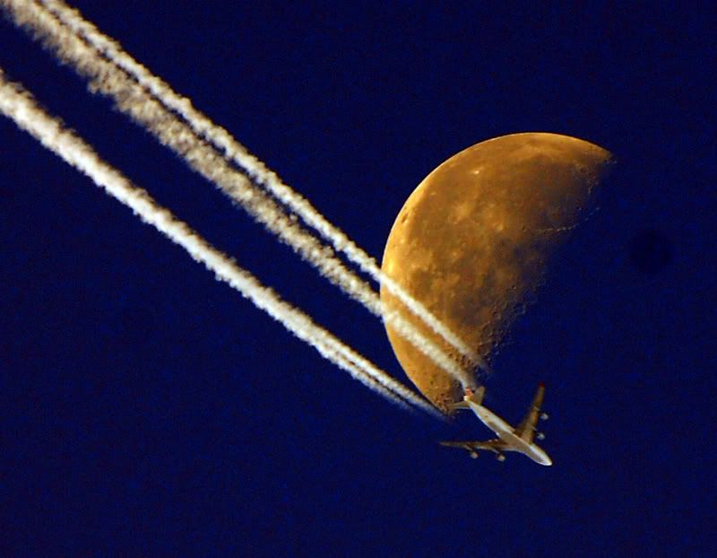 Bijuterie a spotterilor nemti - Chiar se poate realiza asa ceva? Lunasiavionul