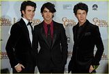 2009 Golden Globe Awards Resimleri Th_jonas-brothers-golden-globe-13