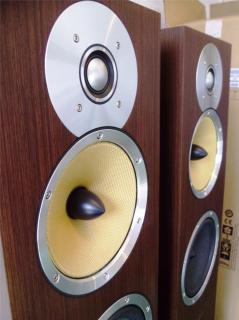 Bowers & Wilkins B&W CM7 Floorstanding speakers in Wenge finish (Used) Pictures added 656229714_o_zpsb3aff5a9