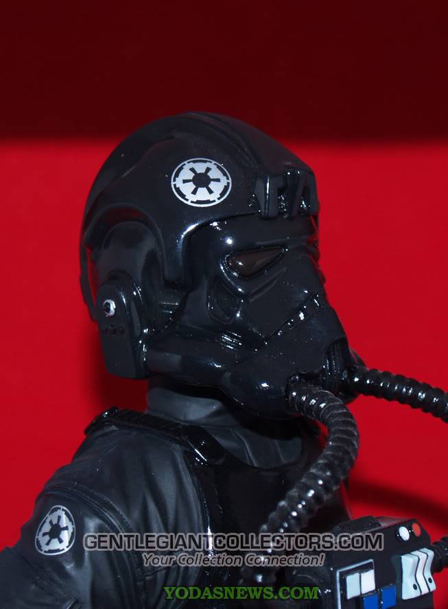 tie pilot - Pilot Tie  Mini Bust - Page 2 20-1