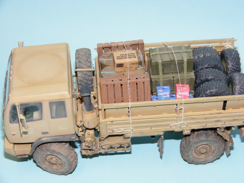 1/35 Trumpeter M1078 LMTV Standard Cargo Truck  DSCF7088