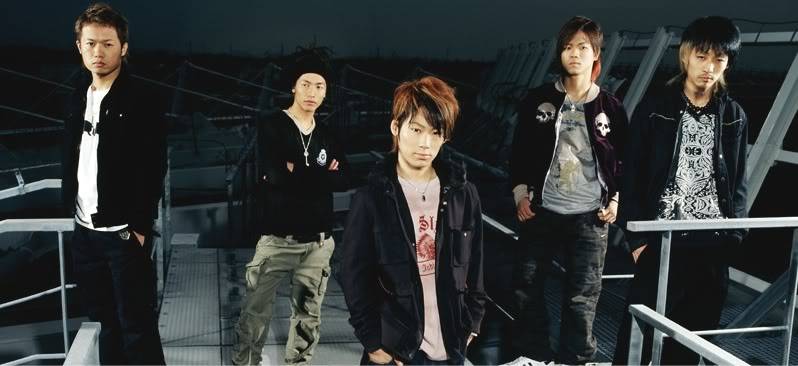 Post your favorite Jpop band/s here! =) UVER_photos16