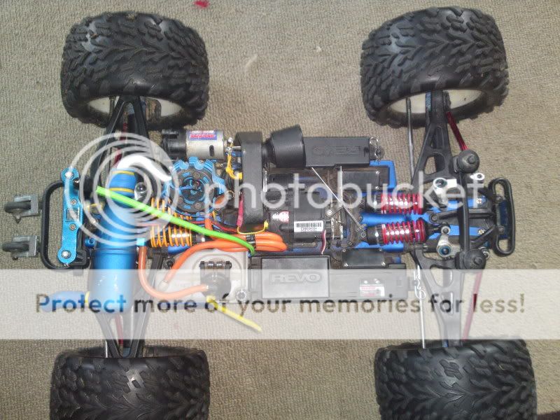 Traxxas Revo RC truck for sale 01092010582