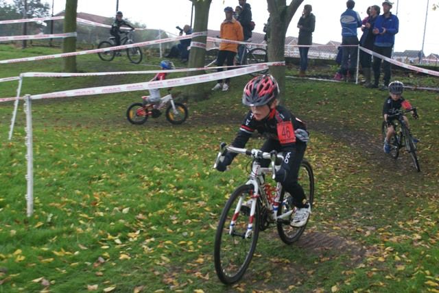 SRAM NDCXL Round 7 Bingham Leisure Centre DSC07697_zpsf7adc273