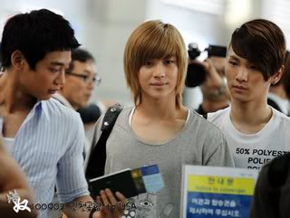 [Pics] 100902 SHINee @ Incheon Airport - Part 2 692e2a37g8f460a8f9a0e69