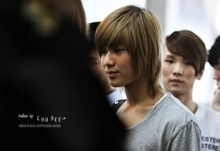 [Pics] 100902 SHINee @ Incheon Airport Img4310v