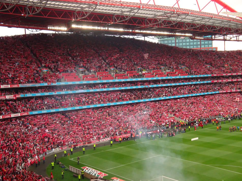 Fotos e Videos dos Festejos do 32º Titulo do SL BENFICA 1-8