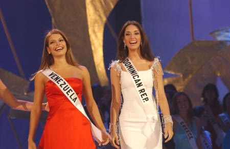 amelia -  MISS UNIVERSE 2003 OFFICIAL THREAD - Amelia Vega (Dominican Republic) Ga