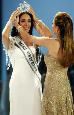 amelia -  MISS UNIVERSE 2003 OFFICIAL THREAD - Amelia Vega (Dominican Republic) Ka