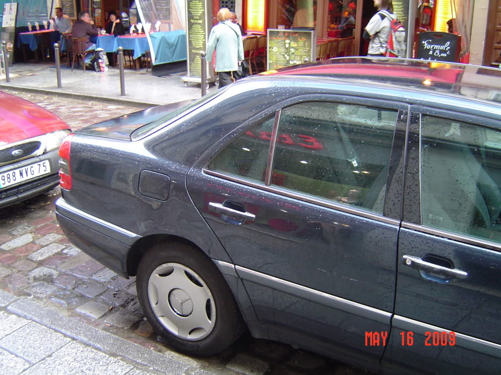 C 180 Avistado na rua em Paris - Referência de preço DSC00474