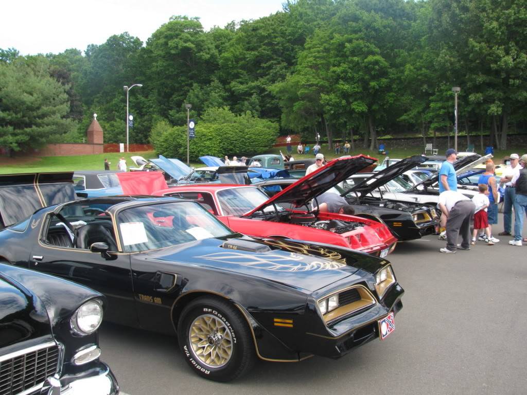 16th Annual Memorial Day Weekend Car Show & Flea Market At Quinnipiac University QCshow053010a