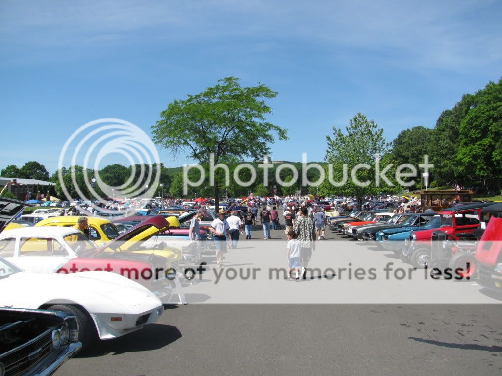 16th Annual Memorial Day Weekend Car Show & Flea Market At Quinnipiac University QCshow053010n