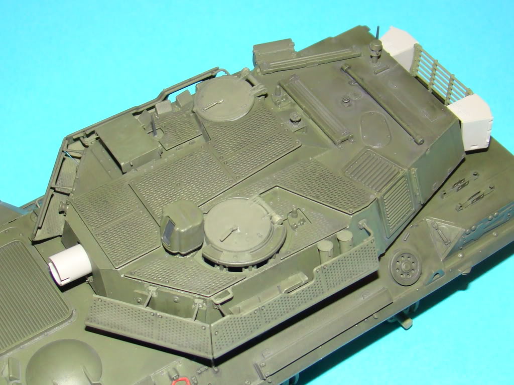 CENTAURO VRC-105 TRUMPETER 1:35. DSC03664