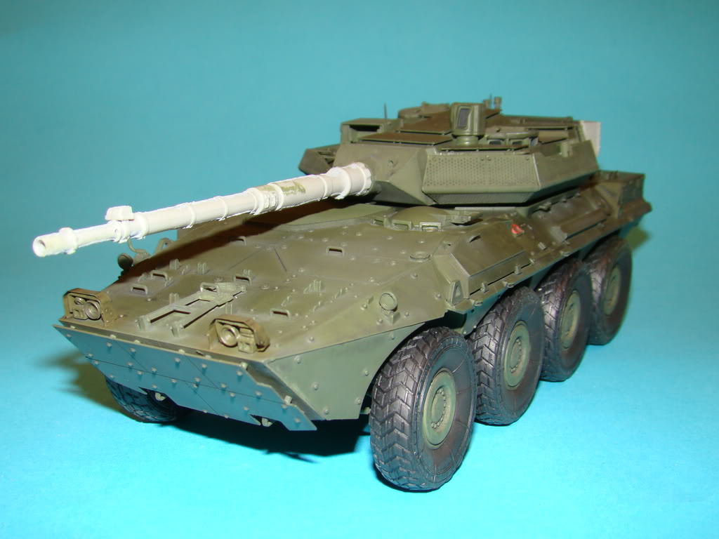 CENTAURO VRC-105 TRUMPETER 1:35. DSC03672