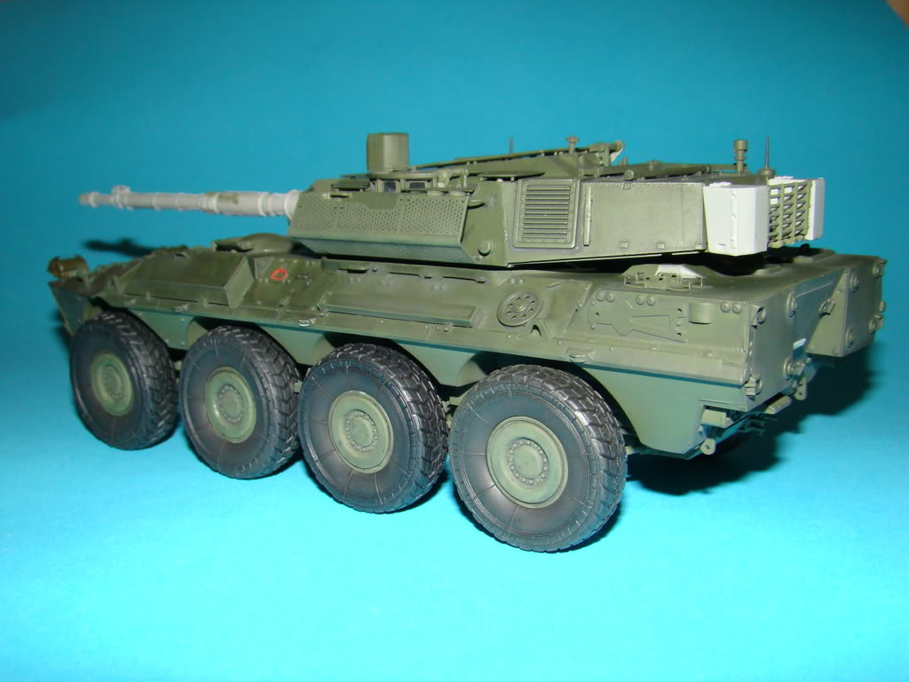 CENTAURO VRC-105 TRUMPETER 1:35. DSC03691