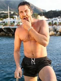 For Mary Gerard_butler_3-1