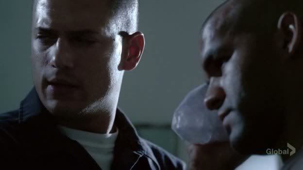 Ces 2 l... - PrisonBreak (2010-2012) - Page 4 Vlcsnap-227102