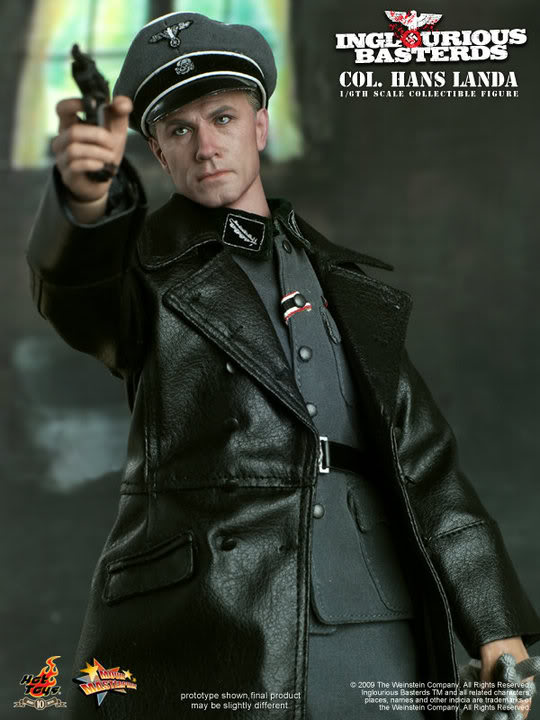 [Hot Toys] Inglorious Basterds - Col. Hans Landa 45413_423917342343_58690437343_5305175_4273536_n