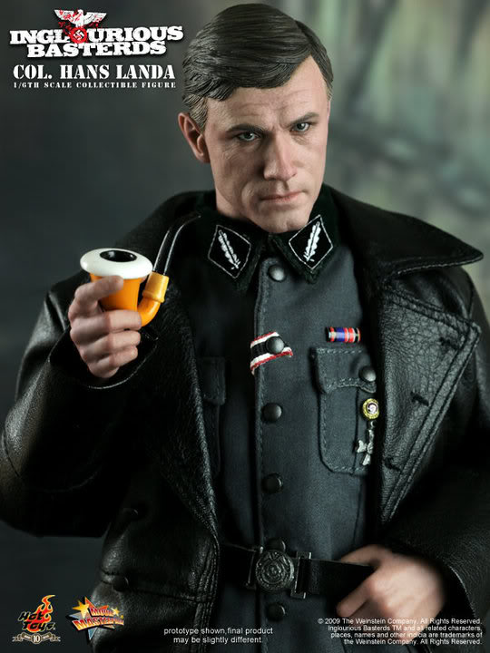 [Hot Toys] Inglorious Basterds - Col. Hans Landa 45610_423917517343_58690437343_5305184_2268898_n