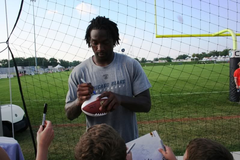 CAMMers to the Bears Training Camp - Page 4 Bears-Peanut2