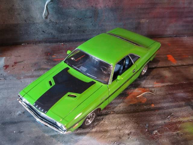 Challenger 1970  verde DSC07317