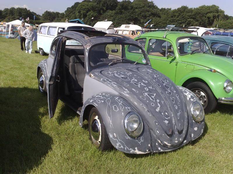 'Beryl' The 1957 RHD Ragtop Oval with suicide doors! - Page 8 BerylBristolVolksfest08