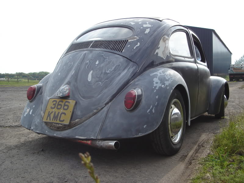 'Beryl' The 1957 RHD Ragtop Oval with suicide doors! - Page 6 HugoandBeryl015