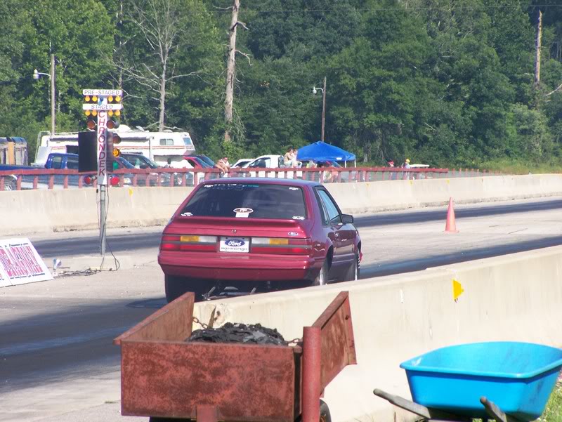 Mustang Hatchback fox pics with stock wing/spoiler with big tires? MPJuly21B