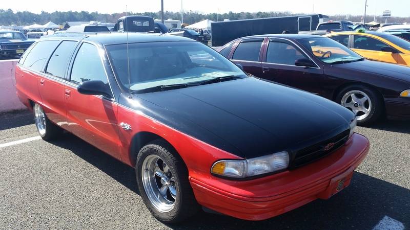 Englishtown NJ Swap Meet Cars 20150418_094942_zps0gbhqq31