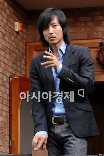 Kim Nam-gil nhận được giấy gọi nhập ngũ vào ngày 15 tháng 7 20100617081237052520681_00000019_1_