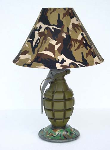Desain Lampu yang Unik, Kreatif dan Keren Grenade-lamp