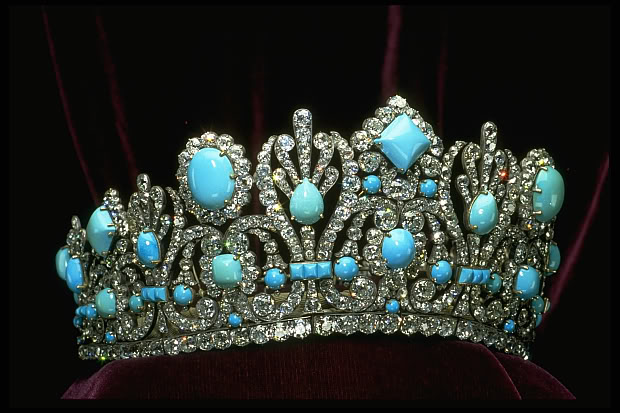 TIARAS I - Página 13 8