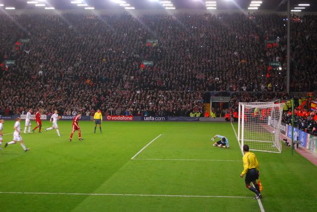 LIVERPOOL - You'll Never Walk Alone DSC_0083