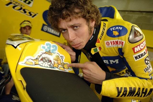 Valentino Rossi photo's - Page 3 Rs200620065191817461727553714