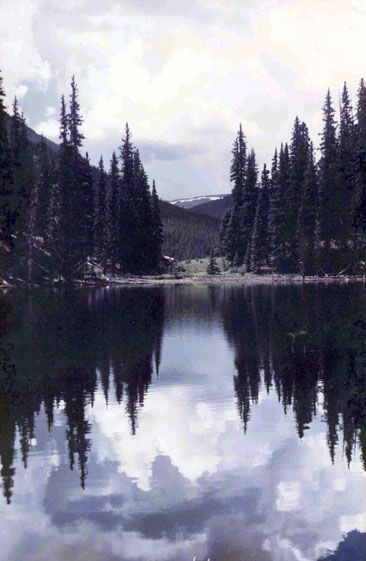 Катраненото езеро Colorado_Black_Lake