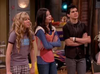 David on iCarly - vid Captures - Page 2 Carsc12
