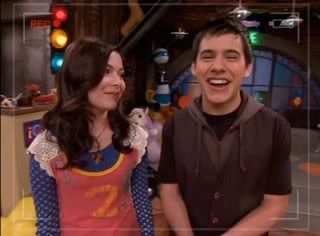 David on iCarly - vid Captures - Page 2 Carsc17
