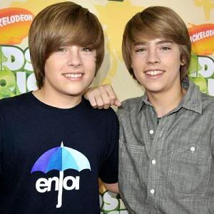 Sprouse Bros's pictures!! - Page 5 Sprouse-Twins-17-Birthday-300