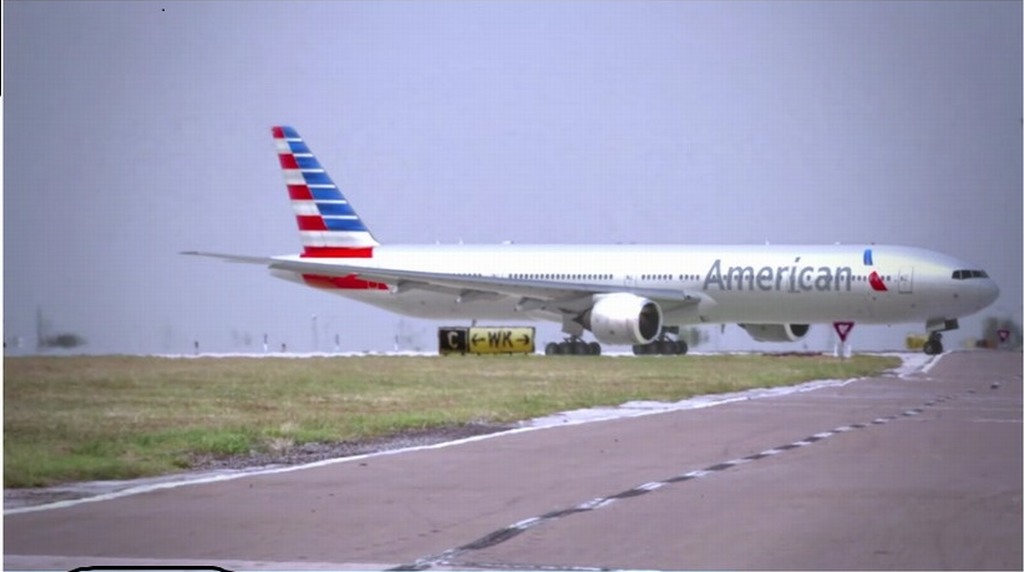 Para os curiosos : Nova pintura da American Airlines Tbsc_194