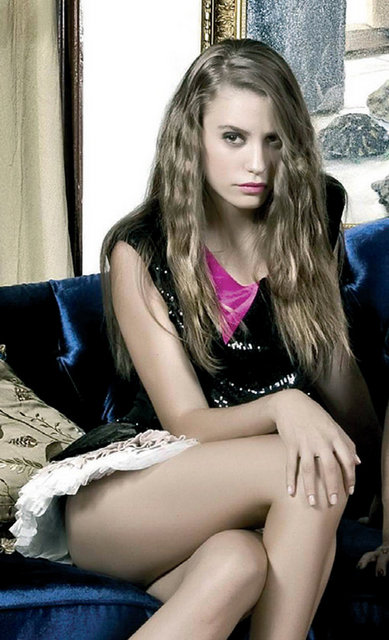 serenay sarikaya vs elizabeth gutierrez? 4175de514ec2101fac4b47f238db81ee