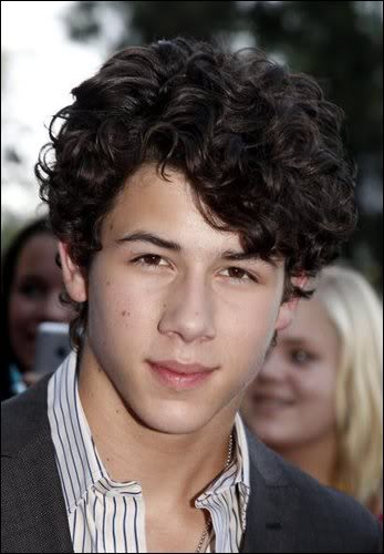 Nick J Resimler - Sayfa 5 Nickjonas41