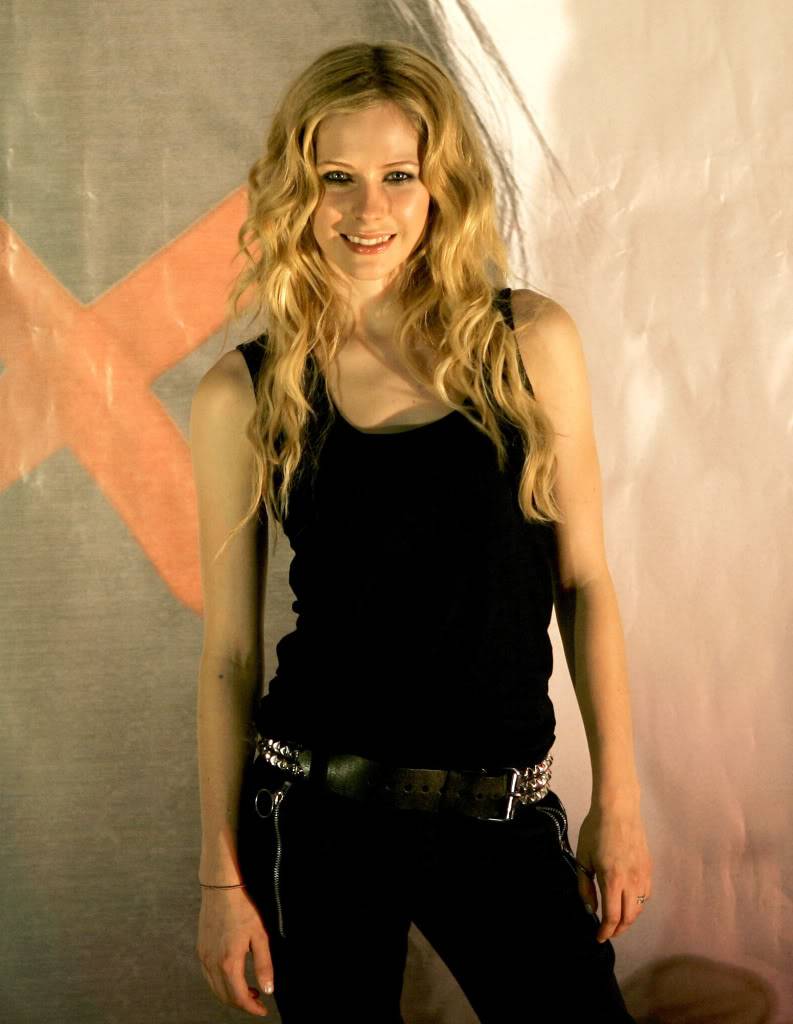 new AvRIl LaViGnE photo AvrilLavigne0118