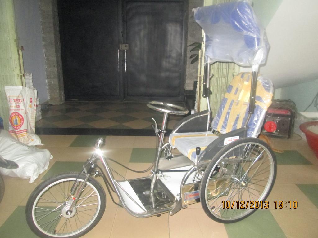 Giúp xe lăn cho 1 trường hợp khuyết tật tại Đức Linh Bình Thuận IMG_0581_zpsb9f2345d