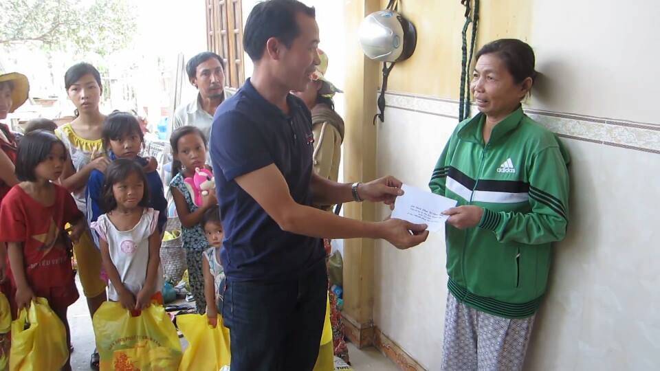 Mong được Giúp đỡ trẻ em xóm nghèo xã Phạm Văn Hai- Huyện Bình Chánh 36_zps85f8088c