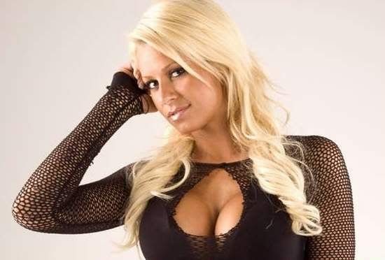 Actual Diva de la WWE posará para playboy una vez más Maryse-Ouellet-17