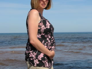 FROM BUMP TO BABY - bump pics!! - Page 21 22weeks1dB