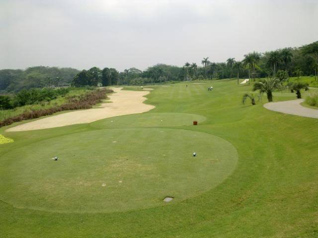 Golf in Jakarta, Indonesia (Warning - Pix intensive) 24092010159