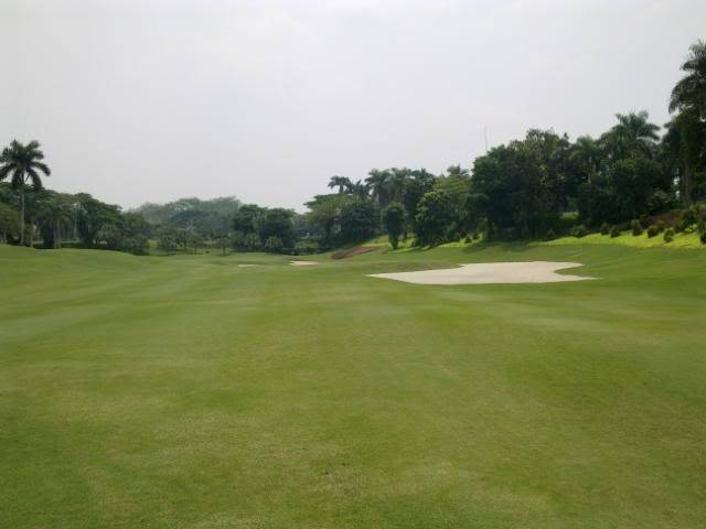 Golf in Jakarta, Indonesia (Warning - Pix intensive) 24092010161